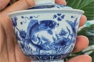 望月怀古成化鱼藻纹小盖碗