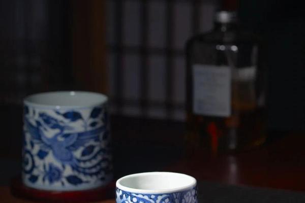 仿元青花鱼藻纹小压手杯_未知_古蓝堂高清作品集- 同样APP