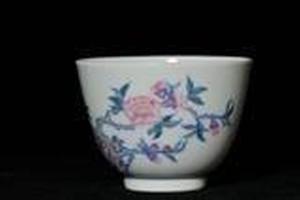 赏瓷观窑青花釉里红斗彩花神
高奘杯