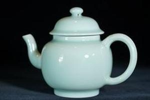 赏瓷观窑粉青茶壶