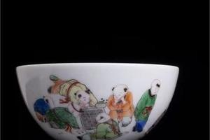 快雪时晴古彩人物鸡心杯·九子图