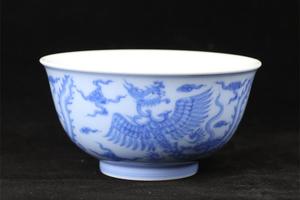 陶人临古仿康熙蓝上蓝祥凤撇口杯