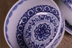 快雪时晴青花宝相莲纹缸杯