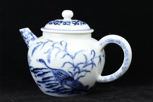 快雪时晴青花芦雁小壶