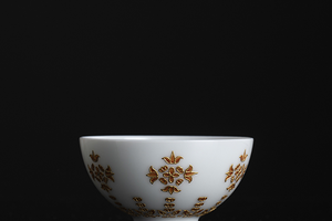 艺林藏珍矾红堆金桂花小半球杯