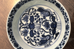 皇窑仿元青花鸳鸯莲池纹折腰碗