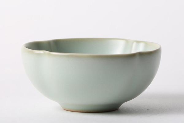 粉青釉盛夏荷韵杯