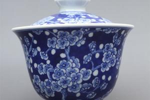 青花青冰梅盖碗