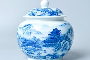 青花山水罐