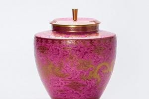 胭脂红描金龙凤呈祥茶叶罐