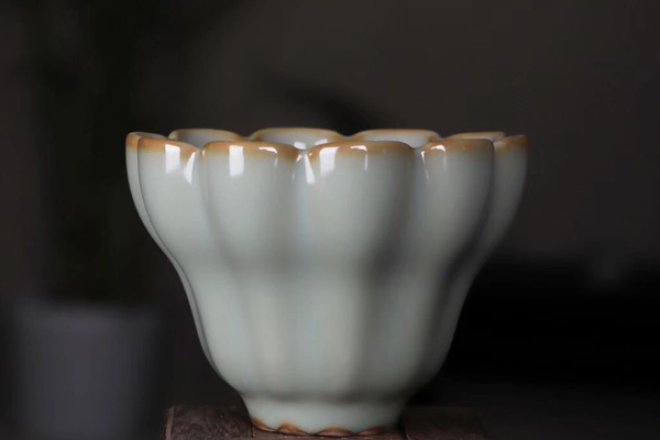 粉青佛手杯