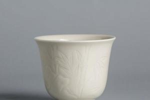 手写款清莲竹韵刻花竹石杯