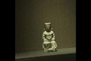 白釉广泽尊王雕塑