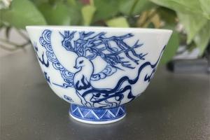 青花青九色鹿直口杯