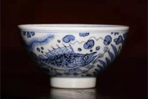 搏泥幻化仿元青花鱼藻纹鸡心杯
