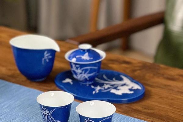 洒蓝堆白春日柳燕系列