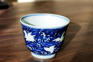 仿宣德海水纹暗刻海兽