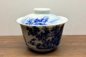 青山流泉盖碗