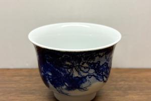 古松藤蔓撇口杯