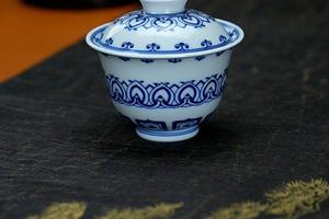 宝相二才小盖碗