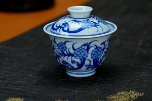 莲花两才小盖碗