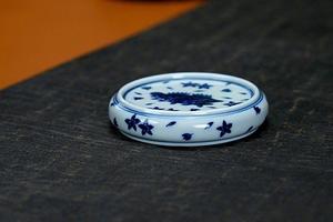 仿明桃花鳜鱼盖置