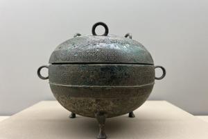 蟠虺纹敦