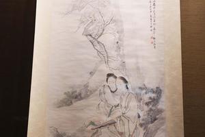 梅花仕女图轴