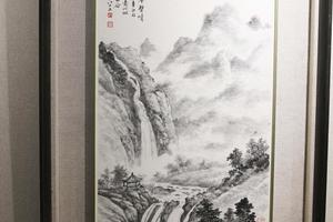 横天耸翠壁