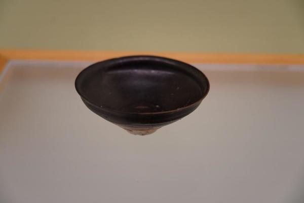 吉州窑黑釉盏