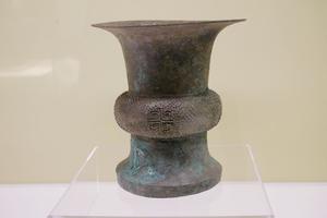 棘刺纹尊