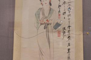 南国仕女图轴