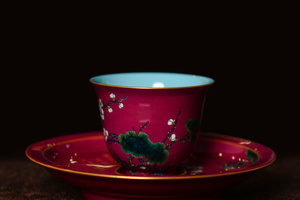 胭脂红松竹梅一杯一碟
